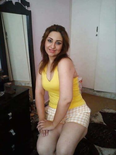 Ataşehir Kocaman Memeleri Olan Esmer Escort Bayan